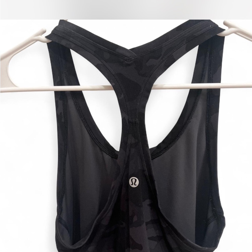 Lululemon Athletica Black Camouflage Cropped Tank Top